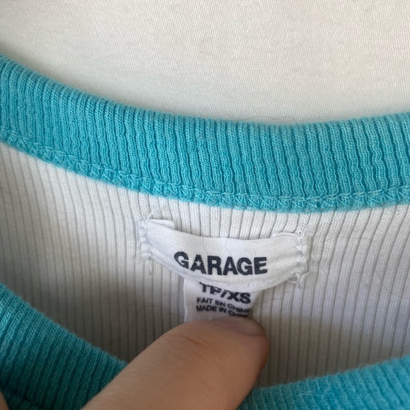 BAHAMAS Cropped Tank With Spray Paint Styled Graphic - Picture 4 of 4